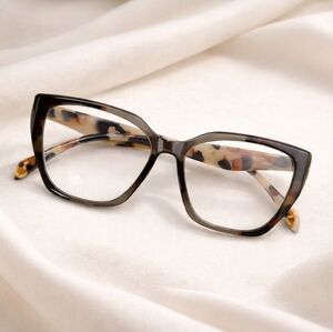 +250 Modern Abstract Oversized Cat eye Readers